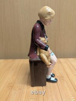 Royal Doulton Figurine The Girl Evacuee Hn 3203 Limited Edition 1988