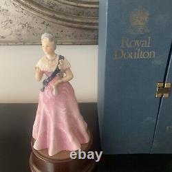 Royal Doulton HM Queen Mother 80th Birthday Limited Edition Figurine HN2882