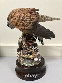 Royal Doulton Large Kestrel DA 144 Figurine Ornament Limited Edition 29cm Tall