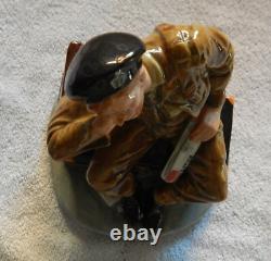 Royal Doulton Limited Edition Classics Figurine The Railway Sleeper HN4418