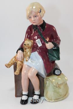 Royal Doulton Limited Edition Figurine HN 3203 Girl Evacuee 1988 Excellent