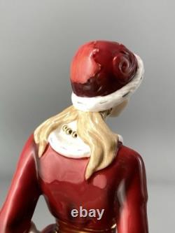Royal Doulton Mistletoe & Wine Christmas Figurine HN 5399 Limited Edition C&W