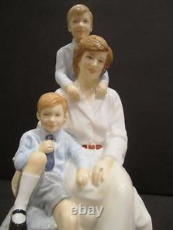 Royal Doulton Remembering Diana A Loving Mother Figurine HN 5857 Ltd Ed