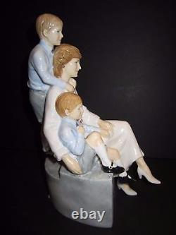 Royal Doulton Remembering Diana A Loving Mother Figurine HN 5857 Ltd Ed