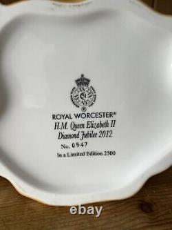 Royal Worcester Elizabeth II limited edition Diamond jubilee 2012