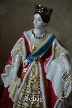 Royal Worcester Porcelain Figurine Queen Victoria Limited Edition