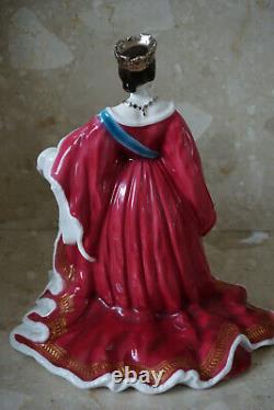 Royal Worcester Porcelain Figurine Queen Victoria Limited Edition