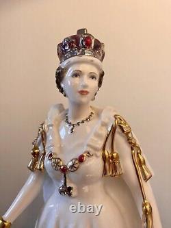 Royal Worcester Queen Elizabeth II Bone China Limited Edition Figurine CW458