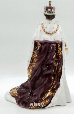 Royal Worcester Queen Elizabeth II Bone China Limited Edition Figurine CW458