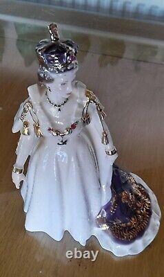Royal Worcester figurines limited edition Queen Elizabeth 11 9'' High