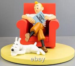 Statuette Moulinsart 46404 Tintin & Snowy @ home Les Icones 16cm Resin Model