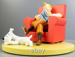 Statuette Moulinsart 46404 Tintin & Snowy @ home Les Icones 16cm Resin Model