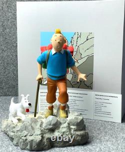 Statuette Moulinsart 47000 Tintin Hiker & Snowy Destination Moon 26cm ltd Model