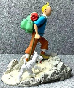 Statuette Moulinsart 47000 Tintin Hiker & Snowy Destination Moon 26cm ltd Model