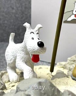 Statuette Moulinsart 47000 Tintin Hiker & Snowy Destination Moon 26cm ltd Model