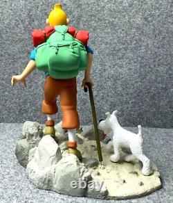 Statuette Moulinsart 47000 Tintin Hiker & Snowy Destination Moon 26cm ltd Model