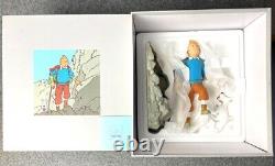 Statuette Moulinsart 47000 Tintin Hiker & Snowy Destination Moon 26cm ltd Model