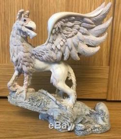 Super Rare Fables Griffin PRIDE Holland Studio/ Royal Doulton Ltd Ed Figurine