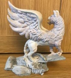 Super Rare Fables Griffin PRIDE Holland Studio/ Royal Doulton Ltd Ed Figurine