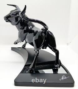 Swarovski Crystal Figurine Limited Edition 2005 The BLACK BULL 660034