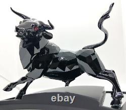 Swarovski Crystal Figurine Limited Edition 2005 The BLACK BULL 660034