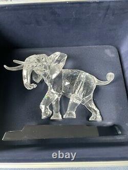 Swarovski Crystal Large Elephant signed in Case Retired 2006 Limited Edition