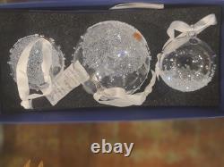 Swarovski Crystal Limited Edition Christmas Ball Present Ornament Set of 3 2017
