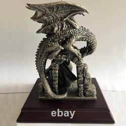THE STARTLED WIZARD (RARE LIMITED EDITION) Tudor Mint Myth & Magic Figurine
