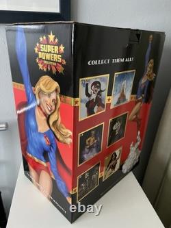 Tweeterhead DC Super Powers Supergirl 16 Scale Limited Edition Maquette Statue