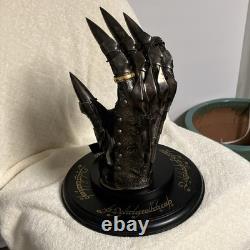 United Cutlery Lord of the Rings Gauntlet of Sauron Limited Edition Figurine