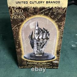 United Cutlery Lord of the Rings Gauntlet of Sauron Limited Edition Figurine