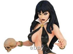 VAMPIRELLA ARTHUR ADAMS BUST BLACK COSTUME VARIANT Women Of Dynamite LTD 299