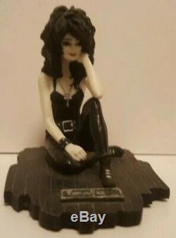 Vertigo comics Death Mini Statue Ltd. Signed Neil Gaiman don't die tagline