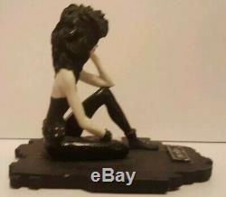 Vertigo comics Death Mini Statue Ltd. Signed Neil Gaiman don't die tagline