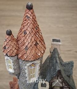 Vintage David Winter Cottages'Castle In The Air' 1991 Figurine Limited Edition