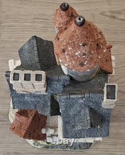 Vintage David Winter Cottages'Castle In The Air' 1991 Figurine Limited Edition