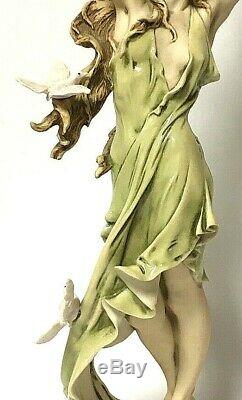 Vintage Giuseppe Armani Limited Edition AURORA 16 Statuette Florence 884C