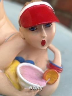 Vintage Italian Plus Size Model Limited Edition 23cm Figurine With Damage