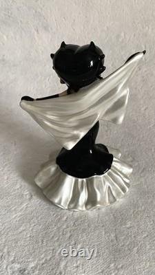 Wade Betty Boop'Showtime' Figurine Limited Edition 205 of 750 with COA & box