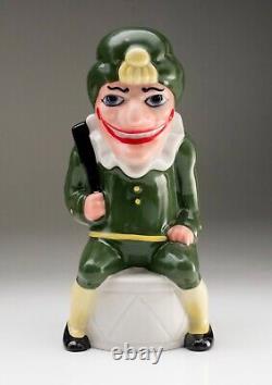 Wade Porcelain Figurine Punch Limited Edition Very Rare Green Tunic 200 Edition