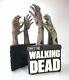 Walking Dead Gentle Giant Bookends Set (limited Edition)