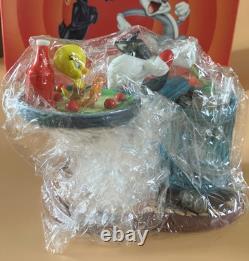 Warner Bros Looney Tunes Wedgwood Sylvester's Buffet Limited Edition Figurine