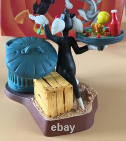 Warner Bros Looney Tunes Wedgwood Sylvester's Buffet Limited Edition Figurine
