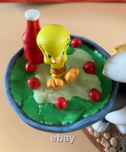 Warner Bros Looney Tunes Wedgwood Sylvester's Buffet Limited Edition Figurine