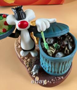 Warner Bros Looney Tunes Wedgwood Sylvester's Buffet Limited Edition Figurine