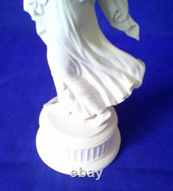 Wedgwood Dancing Hours Collection 6th Figurine Limited Edition (879 of 12,500)