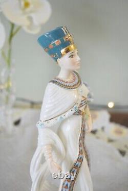 Wedgwood Nefertiti Egyptian limited edition 9500 number 592 figurine